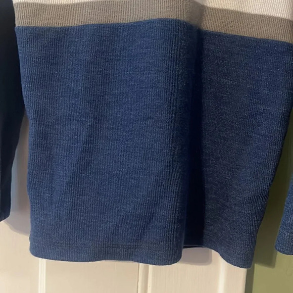 Long sleeve thermal blue white and gray - Picture 3 of 6